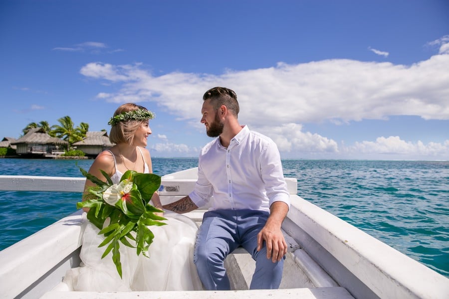 Canoe ride to beach wedding in Moorea