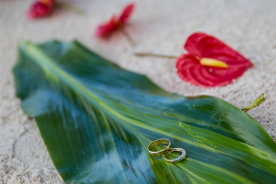 Moorea wedding on the beach