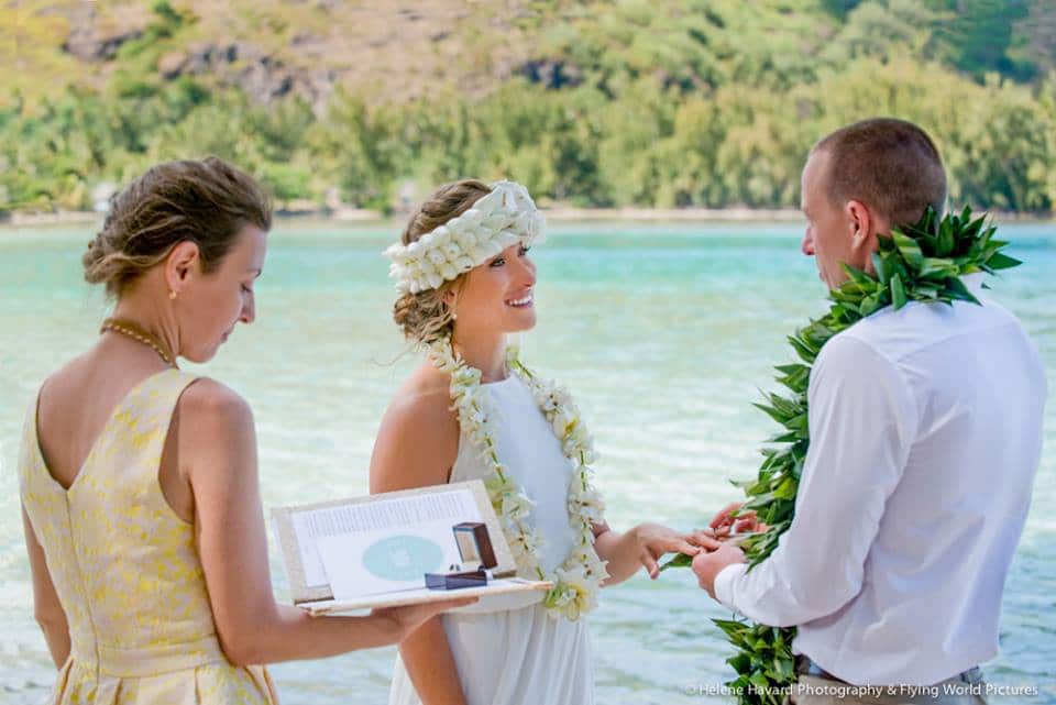 Eva & Justin's Elopement to Moorea
