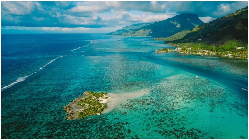 Ocean reef wedding location in Moorea